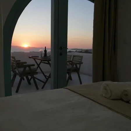 בית נופש Plaka's House Seaside View